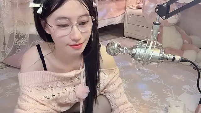 JennieKim RoseannePark online show from December 20, 7:28 pm