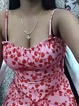 Snapshot of Ishaani_0 chatting on February 14, 11:53 pm Ishaani 0 online show from February 14, 11:53 pm