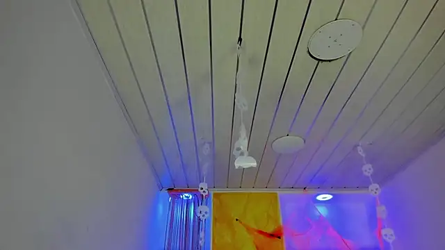 Snapshot of zoe_connor19 chatting on October 30, 9:37 pm zoe connor19 online show from October 30, 9:37 pm