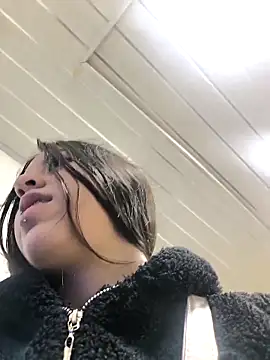 Snapshot of zoe_connor19 chatting on November 16, 12:44 pm zoe connor19 online show from November 16, 12:44 pm