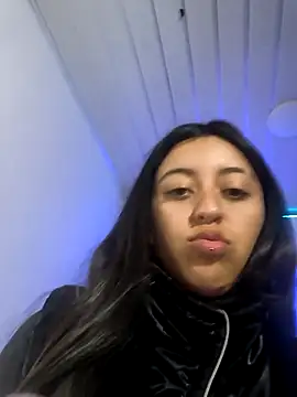 Snapshot of zoe_connor19 chatting on November 20, 7:35 pm zoe connor19 online show from November 20, 7:35 pm