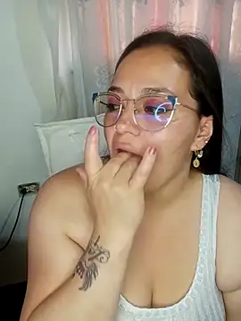 emily sweet13 online show from March 8, 10:13 pm