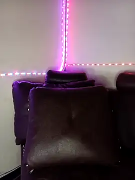 chloewildd  online show from May 9, 1:55 am