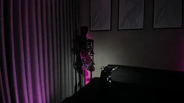 Morgan Hilll  online show from March 3, 4:07 am