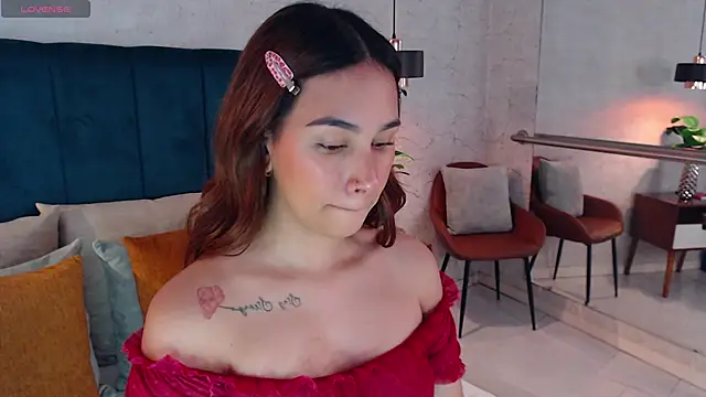 Snapshot of AdeleAndersonn chatting on October 31, 5:47 pm AdeleAndersonn online show from October 31, 5:47 pm