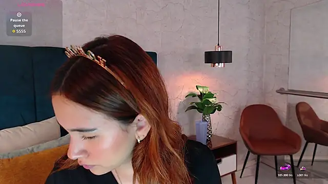 Snapshot of AdeleAndersonn chatting on December 2, 7:53 pm AdeleAndersonn online show from December 2, 7:53 pm