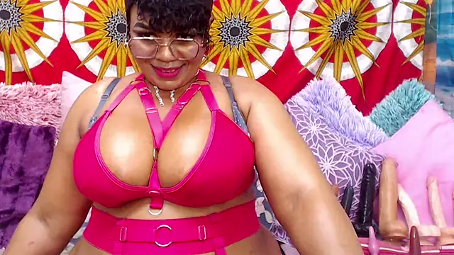 Snapshot of MATURExxxASS chatting on July 16, 11:38 am MATURExxxASS online show from July 16, 11:38 am