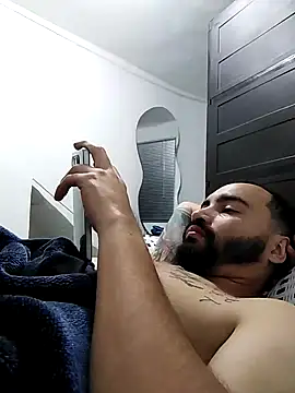 Snapshot of Juandiam chatting on June 8, 3:51 am Juandiam online show from June 8, 3:51 am