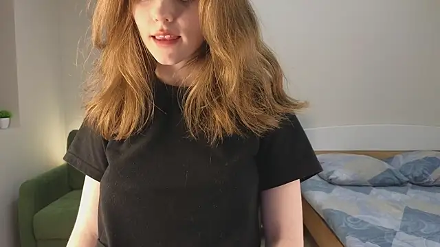 Snapshot of Eveleen_Soleen chatting on January 15, 11:40 pm Eveleen Soleen online show from January 15, 11:40 pm