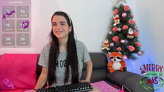 Snapshot of Chloesmithx_ chatting on December 15, 3:24 am Chloesmithx online show from December 15, 3:24 am