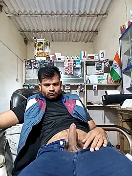 Snapshot of Priynkarani chatting on November 15, 7:27 am Priynkarani online show from November 15, 7:27 am