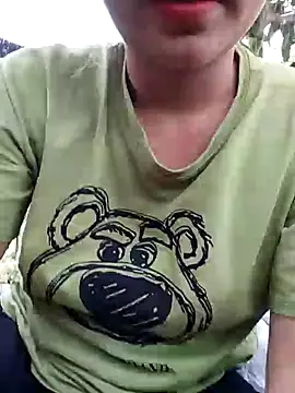 Snapshot of Betty20zx chatting on December 25, 6:20 am Betty20zx online show from December 25, 6:20 am