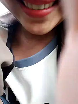 Snapshot of Betty20zx chatting on December 26, 1:29 am Betty20zx online show from December 26, 1:29 am