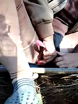 Snapshot of Betty20zx chatting on December 30, 12:00 am Betty20zx online show from December 30, 12:00 am