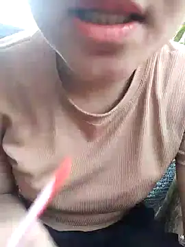 Snapshot of Betty20zx chatting on January 23, 1:30 am Betty20zx online show from January 23, 1:30 am