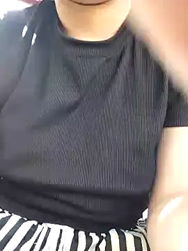 Snapshot of Betty20zx chatting on February 22, 1:55 am Betty20zx online show from February 22, 1:55 am