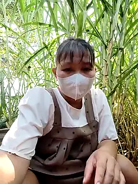 Snapshot of Betty20zx chatting on October 15, 1:39 am Betty20zx online show from October 15, 1:39 am