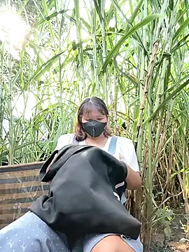 Snapshot of Betty20zx chatting on October 16, 1:17 am Betty20zx online show from October 16, 1:17 am