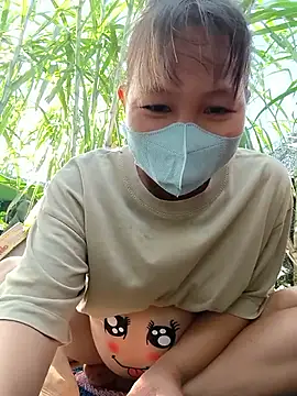 Snapshot of Betty20zx chatting on November 8, 12:55 am Betty20zx online show from November 8, 12:55 am