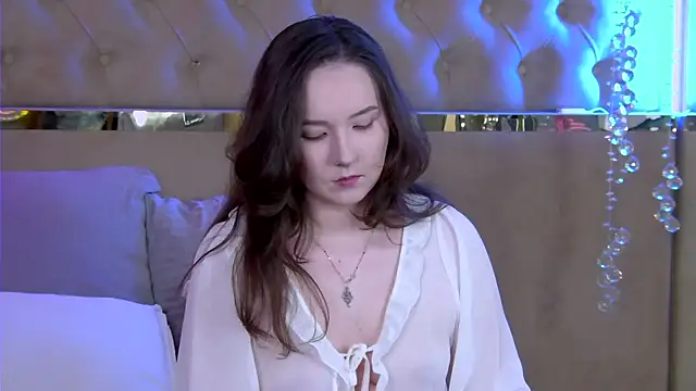 IreneRaye online show from March 17, 8:34 pm