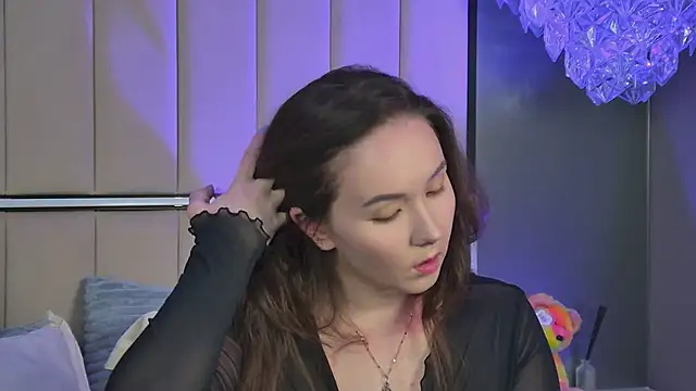 IreneRaye online show from March 19, 9:30 pm