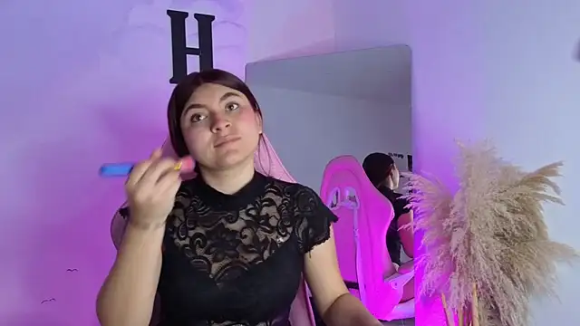 carolayrosse online show from September 11, 4:01 am