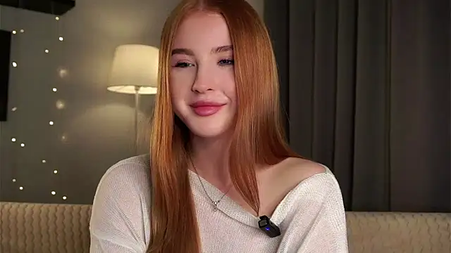 Snapshot of DawnAcreman chatting on February 8, 5:18 pm DawnAcreman online show from February 8, 5:18 pm