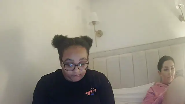 vanilla chocolate23 online show from October 11, 8:51 pm