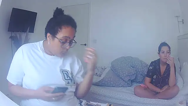 vanilla chocolate23 online show from April 13, 8:09 am