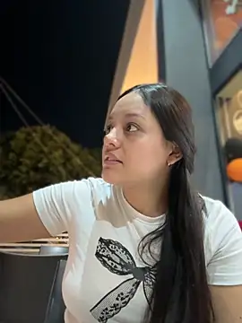 kenndall 21 online show from November 1, 2:02 am