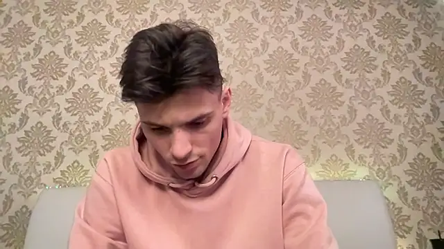 denlover1 online show from February 18, 12:17 pm