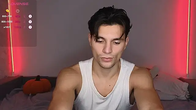 denlover1 online show from November 29, 1:19 am