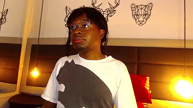 Snapshot of candy_lovee69 chatting on February 20, 10:26 pm candy lovee69 online show from February 20, 10:26 pm