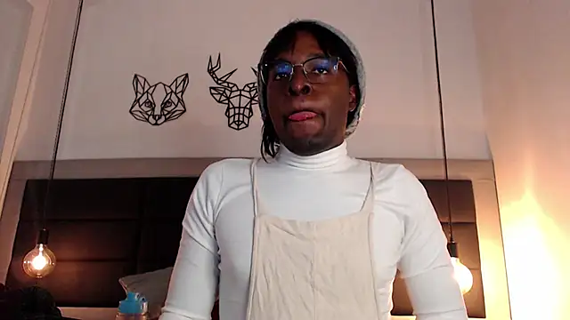 Snapshot of candy_lovee69 chatting on February 28, 10:39 pm candy lovee69 online show from February 28, 10:39 pm