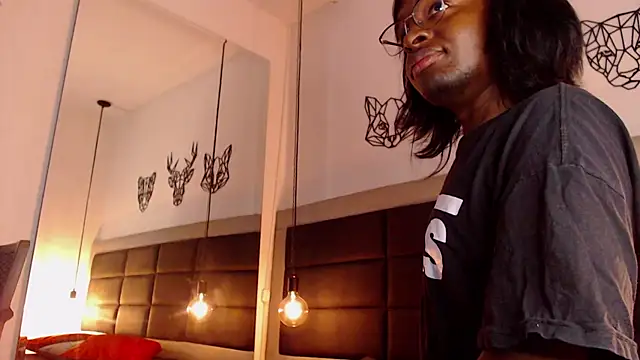 Snapshot of candy_lovee69 chatting on March 7, 4:24 am candy lovee69 online show from March 7, 4:24 am