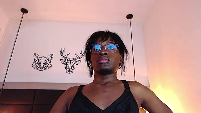 Snapshot of candy_lovee69 chatting on March 9, 3:32 am candy lovee69 online show from March 9, 3:32 am