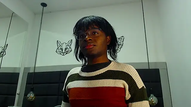 Snapshot of candy_lovee69 chatting on March 13, 10:43 pm candy lovee69 online show from March 13, 10:43 pm