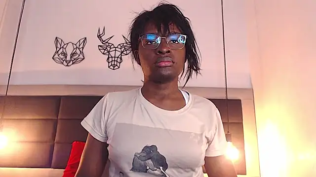 Snapshot of candy_lovee69 chatting on November 18, 9:08 pm candy lovee69 online show from November 18, 9:08 pm