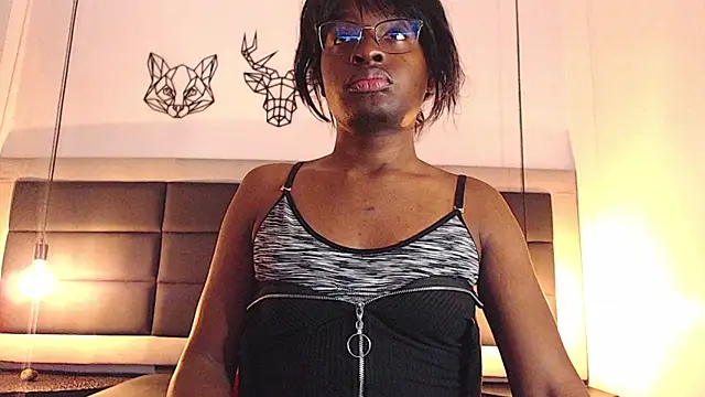 Snapshot of candy_lovee69 chatting on December 1, 8:03 pm candy lovee69 online show from December 1, 8:03 pm