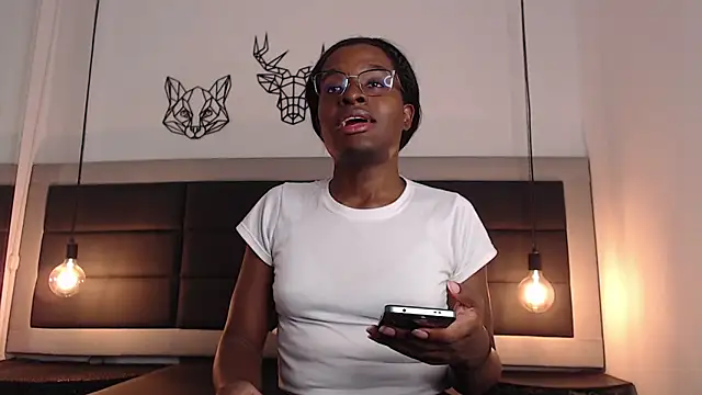 Snapshot of candy_lovee69 chatting on June 18, 5:28 pm candy lovee69 online show from June 18, 5:28 pm