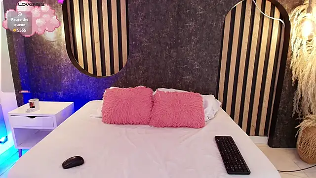 miss10 antonella online show from September 11, 12:05 pm