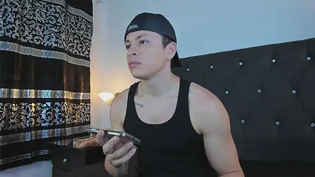 Angel Cuervo online show from January 18, 12:47 pm