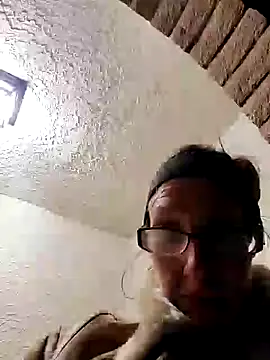 Snapshot of SweetVegasTits chatting on January 21, 11:35 am SweetVegasTits online show from January 21, 11:35 am