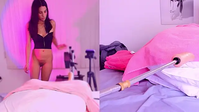 Kinky Mindy  online show from April 19, 8:00 pm