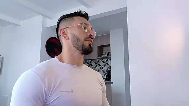 tony muscle online show from October 31, 5:03 pm