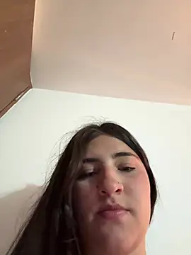 AhriCutte online show from February 16, 11:16 pm