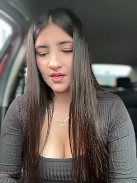 AhriCutte online show from February 26, 5:28 pm