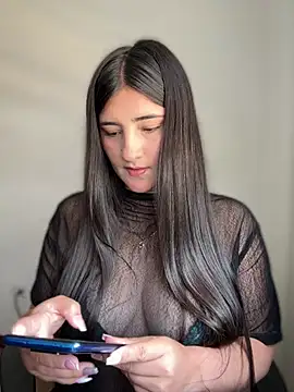 AhriCutte online show from February 28, 5:37 pm