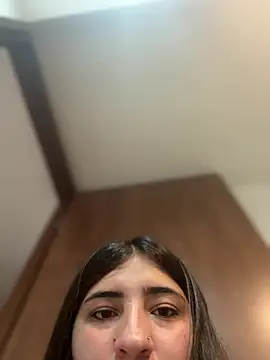 AhriCutte online show from March 7, 4:55 pm