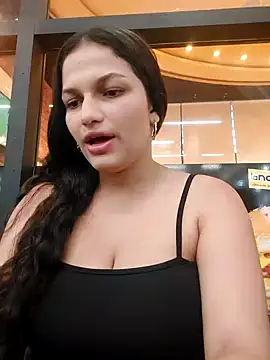 girl milk1 online show from January 31, 10:42 pm